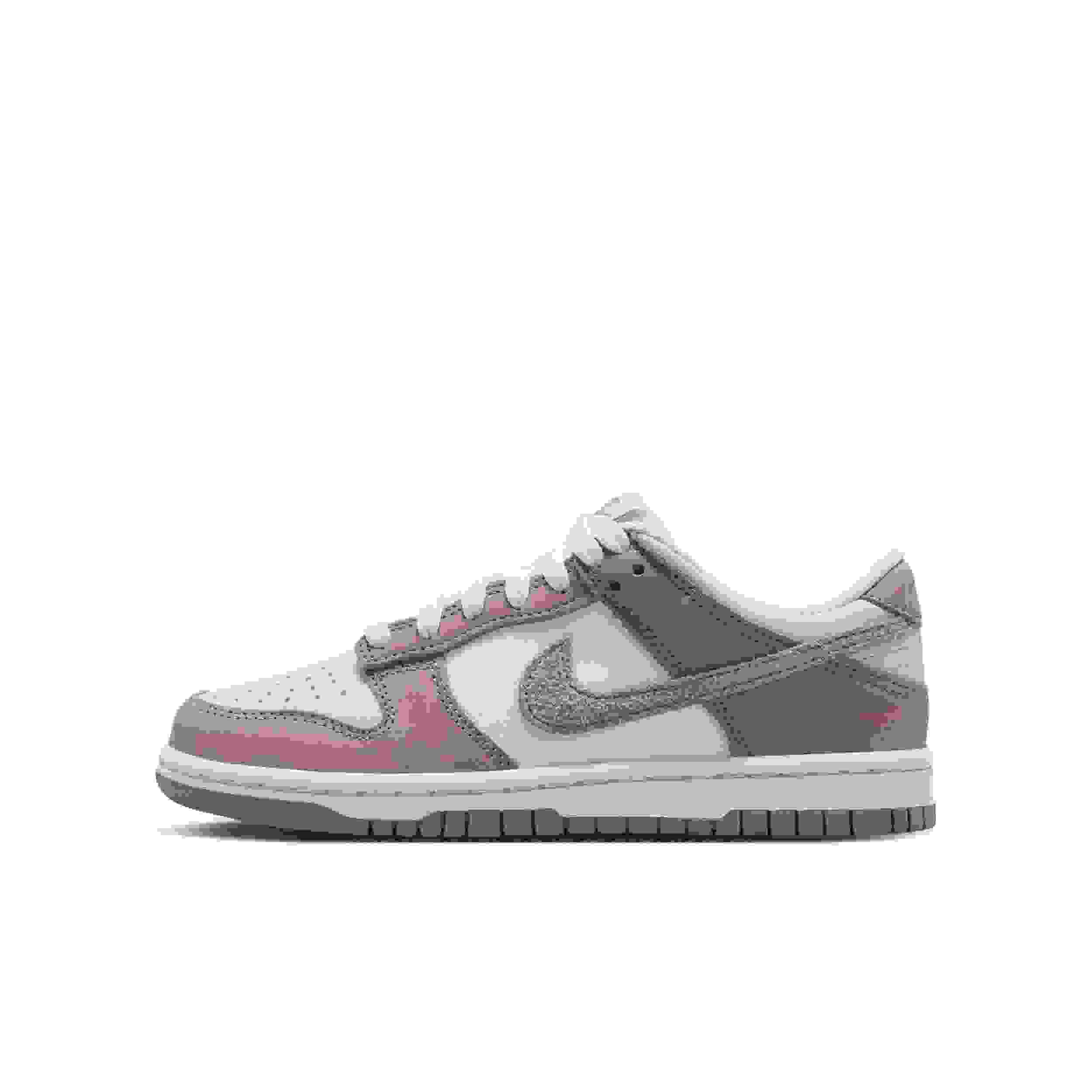 Nike Dunk Low SE Grade School Boys' "Pale Ivory/Taupe Haze" Shoe